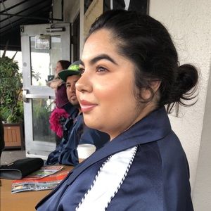 Meet your Posher, Odalys